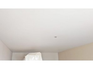 Бесшовный матовый натяжной потолок в спальню 16,6 м2