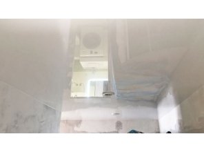 Монтаж потолка в прихожей 5 м2 с использованием пленки VIPCEILING серии MONLANGE L9001 (2.15)