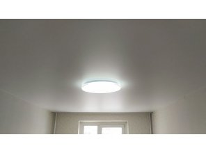 Монтаж потолка в гостиной 17 м2 с использованием пленки VIPCEILING серии MONLANGE S9020 (3.25)