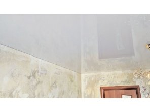 Монтаж потолка в спальне 13 м2 с использованием пленки VIPCEILING серии MONLANGE L9001 (3.25)