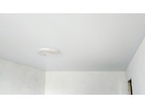 Монтаж потолка для зала 18 м2 с использованием пленки VIPCEILING серии MONLANGE M9001 (3.80)