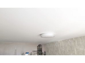 Монтаж потолка в гостиной 17 м2 с использованием пленки VIPCEILING серии MONLANGE M9001 (3.25)