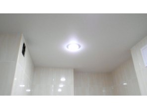 Бесшовный матовый натяжной потолок в ванную 3,6 м2