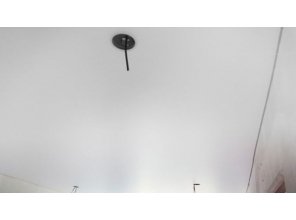 Бесшовный сатиновый натяжной потолок в квартиру 18,6 м2