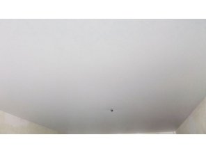 Бесшовный матовый натяжной потолок на кухню 9 м2