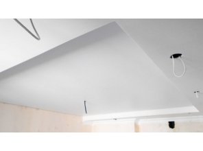 Бесшовный сатиновый натяжной потолок на кухню 6,4 м2