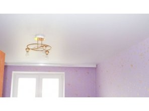 Бесшовный матовый натяжной потолок в детскую 12,6 м2