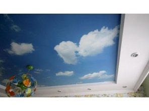 Матовый натяжной потолок 5,7 м2 в детской с фотопечатью