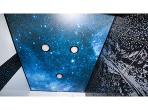 Матовый натяжной потолок 2 м2 в ванной с фотопечатью