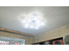 Монтаж потолка на кухне 10 м2 с использованием пленки VIPCEILING серии MONLANGE M9001 (3.25)