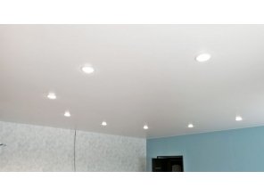 Монтаж потолка для зала 24 м2 с использованием пленки VIPCEILING серии MONLANGE S9020 (4.90)