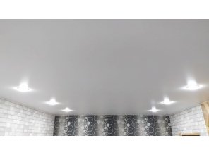 Монтаж потолка для зала 15 м2 с использованием пленки VIPCEILING серии MONLANGE M9001 (3.25)