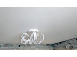 Монтаж потолка в гостиной 14 м2 с использованием пленки VIPCEILING серии MONLANGE M9001 (3.80)