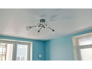 Монтаж потолка на кухне 15 м2 с использованием пленки VIPCEILING серии MONLANGE M9001 (3.80)