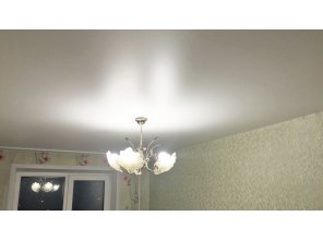 Монтаж потолка в спальне 10 м2 с использованием пленки VIPCEILING серии MONLANGE M9001 (2.60)