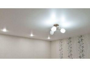 Монтаж потолка для зала 18 м2 с использованием пленки VIPCEILING серии MONLANGE M9001 (4.00)