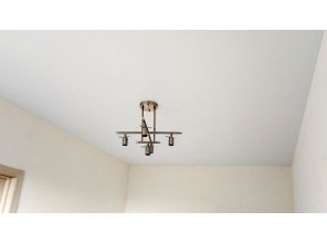 Монтаж потолка в спальне 10 м2 с использованием пленки VIPCEILING серии MONLANGE S9020 (2.60)