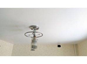 Монтаж потолка в квартире 10 м2 с использованием пленки VIPCEILING серии MONLANGE S9020 (2.60)