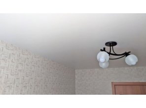 Монтаж потолка в спальне 10 м2 с использованием пленки VIPCEILING серии MONLANGE S9020 (2.60)
