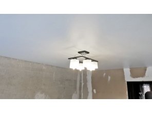Монтаж потолка в спальне 12 м2 с использованием пленки VIPCEILING серии MONLANGE S9020 (3.25)