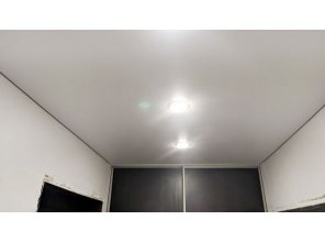 Монтаж потолка в коридоре 6 м2 с использованием пленки VIPCEILING серии MONLANGE M9001 (2.15)