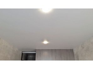 Монтаж потолка в спальне 9 м2 с использованием пленки VIPCEILING серии MONLANGE S9020 (2.60)
