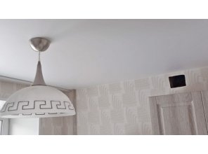 Монтаж потолка на кухне 6 м2 с использованием пленки VIPCEILING серии MONLANGE M9001 (2.60)