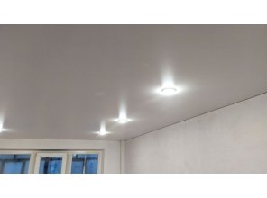 Монтаж потолка для зала 17 м2 с использованием пленки VIPCEILING серии MONLANGE S9020 (3.25)