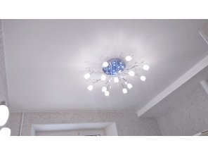 Монтаж потолка на кухне 7 м2 с использованием пленки VIPCEILING серии MONLANGE S9020 (2.60)