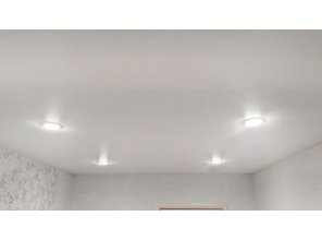 Монтаж потолка в спальне 10 м2 с использованием пленки VIPCEILING серии MONLANGE M9001 (3.25)