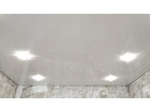 Монтаж потолка в спальне 11 м2 с использованием пленки VIPCEILING серии MONLANGE L9001 (3.25)