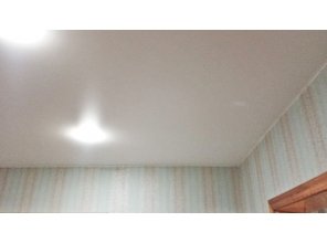 Монтаж потолка в коридоре 7 м2 с использованием пленки VIPCEILING серии MONLANGE M9001 (2.60)