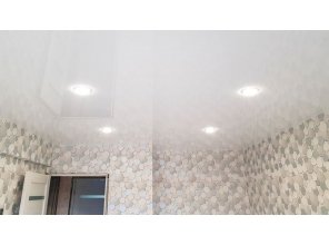 Монтаж потолка в спальне 14 м2 с использованием пленки VIPCEILING серии MONLANGE L9001 (3.25)