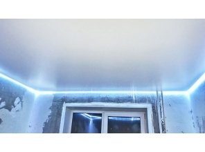 Монтаж потолка в спальне 11 м2 с использованием пленки VIPCEILING серии MONLANGE S9020 (3.25)