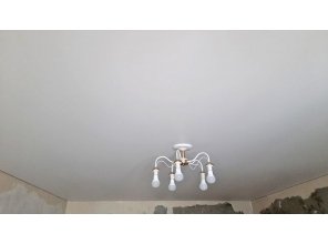 Монтаж потолка для зала 19 м2 с использованием пленки VIPCEILING серии MONLANGE M9001 (3.50)