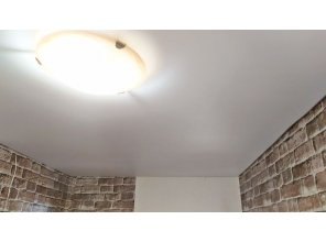 Монтаж потолка в прихожей 5 м2 с использованием пленки VIPCEILING серии MONLANGE M9001 (2.15)