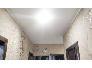 Монтаж потолка в коридоре 6 м2 с использованием пленки VIPCEILING серии MONLANGE M9001 (2.15)