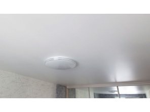 Монтаж потолка в спальне 15 м2 с использованием пленки VIPCEILING серии MONLANGE S9020 (3.25)