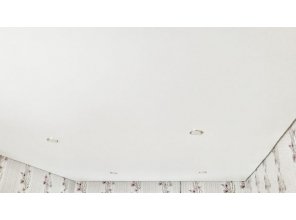 Монтаж потолка в гостиной 14 м2 с использованием пленки VIPCEILING серии MONLANGE M9001 (3.25)