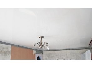 Монтаж потолка для зала 17 м2 с использованием пленки VIPCEILING серии MONLANGE L9001 (3.25)