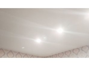 Монтаж потолка в прихожей 7 м2 с использованием пленки VIPCEILING серии MONLANGE M9001 (2.60)