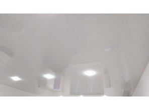 Монтаж потолка в офисе 14 м2 с использованием пленки VIPCEILING серии MONLANGE L9001 (3.25)