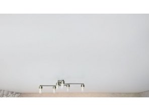 Монтаж потолка в гостиной 18 м2 с использованием пленки VIPCEILING серии MONLANGE M9001 (4.35)