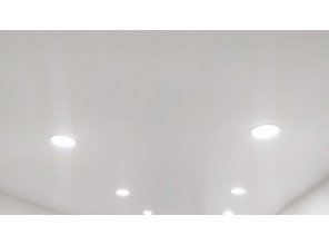 Монтаж потолка на кухне 14 м2 с использованием пленки VIPCEILING серии MONLANGE S9020 (3.25)