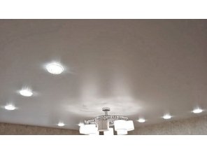 Монтаж потолка в гостиной 16 м2 с использованием пленки VIPCEILING серии MONLANGE S9020 (3.50)