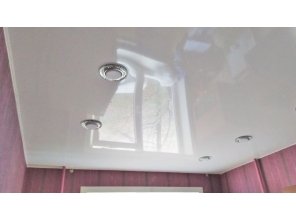 Монтаж потолка на кухне 6 м2 с использованием пленки VIPCEILING серии MONLANGE L9001 (2.60)