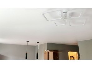 Монтаж потолка в квартире 21 м2 с использованием пленки VIPCEILING серии MONLANGE M9001 (5.45)