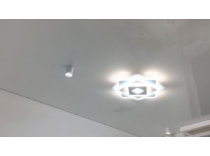 Монтаж потолка в детской 10 м2 с использованием пленки VIPCEILING серии MONLANGE L9001 (2.15)