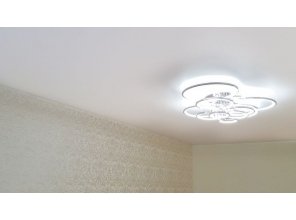 Монтаж потолка для зала 19 м2 с использованием пленки VIPCEILING серии MONLANGE M9001 (3.50)