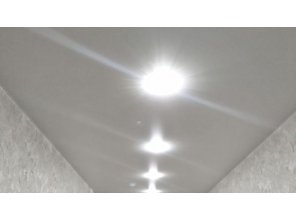 Монтаж потолка в коридоре 11 м2 с использованием пленки VIPCEILING серии MONLANGE S9020 (2.15)